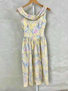 Vintage 80s 90s Laura Ashley Sleeveless Yellow Floral Cotton Midi Dress XS